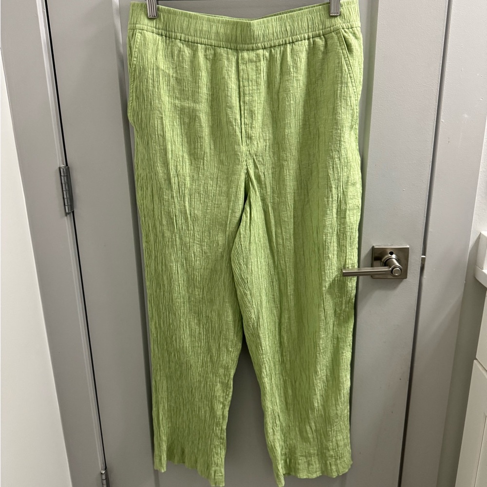 Madewell Crinkled Crepe Straight-Leg Crop Pants in Seedling (Green), Size Large